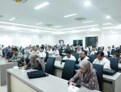 Bupati Indramayu Lucky Hakim Buka Sekolah Pasar Modal