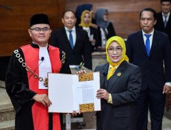 Hadiri Peresmian dan Pengucapan Sumpah Ketua dan Anggota DPRD PAW, Lucky Hakim: Perkuat Kolaborasi Eksekutif dan Legislatif