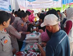 Polres Kuningan Gelar Gerakan Pangan Murah, Warga Antusias Borong Sembako Murah