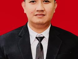 Meneretas Jalan Filsafat untuk Insan Kamil