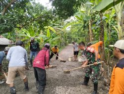 Karya Bakti Babinsa dan Warga Cikeusal: Cor Jalan Sepanjang 111 Meter