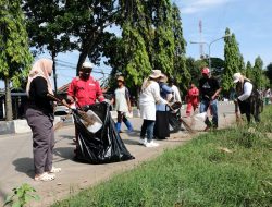 Sinergi Atasi Sampah, Kilang Balongan Bersama KLHK dan DLH Indramayu Gelar Aksi Bersih Sampah di Indramayu