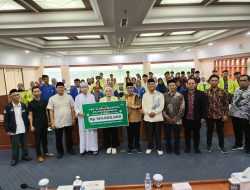 Dukung “Kuningan Cerdas”, BAZNAS Salurkan Beasiswa Rp 144 Juta untuk Pendidikan Tinggi