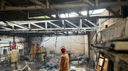 Polsek Seltim Gerak Cepat Tangani Kebakaran Guest House di Pekalangan