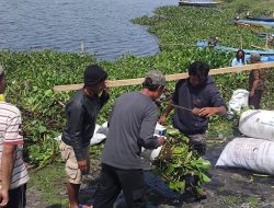 Gerakan Rp200 Perkilo: Warga Jagara Bersatu Bersihkan Waduk Darma dari Eceng Gondok