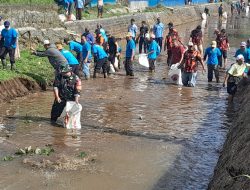 ASN dan Masyarakat Kuningan Bersihkan Sungai, Perkuat Komitmen Kelestarian Lingkungan