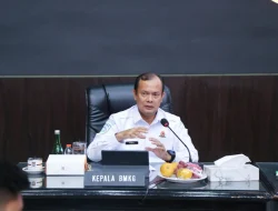 BMKG Peringatkan Risiko Bencana Cuaca Tinggi Jelang Puncak Mobilitas Nataru