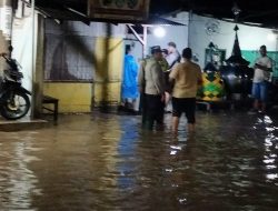 Respons Cepat Polres Cirebon Kota Tangani Genangan Akibat Hujan