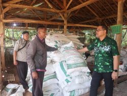 Bantuan Bibit Kelapa Genjah dan Pupuk Organik Dorong Ekonomi Petani Kuningan