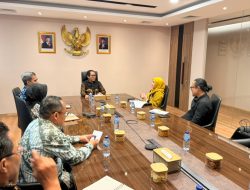 Wakil Wali Kota Cirebon dan Wamenperin Bahas Strategi Proteksi Industri Lokal