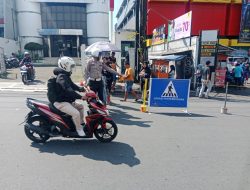 Siap Hadapi Lebaran, Satlantas Polres Kuningan Lakukan Rekayasa Lalu Lintas di Kawasan Perbelanjaan