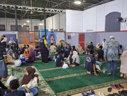 Ramadhan di Lapas Kuningan: Warga Binaan Buka Puasa Bersama Keluarga untuk Kuatkan Ikatan Kekeluargaan