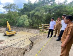 Urai Kendala Medan Curam, Perbaikan Jembatan Lebakngok Terus Dikebut