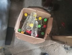 Polisi Sita Belasan Botol Ciu di Tengah Kota Cirebon