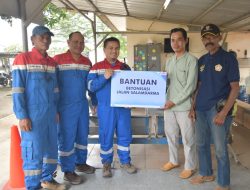 Salurkan Bantuan Betonisasi Jalan, Pertamina Patra Niaga Kilang Balongan Wujudkan Harapan Masyarakat Kiarasari Subang