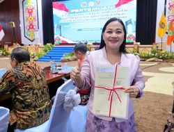 Berikan Kepastian Hukum, BPN Serahkan Sertipikat Elektronik untuk Masyarakat dan Rumah Ibadat