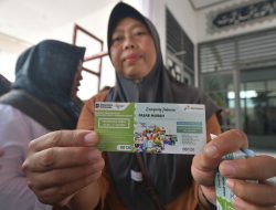 Gelar Pasar Murah, Pertamina Patra Niaga Kilang Balongan Sediakan 2000 Paket Sembako Untuk Warga Prasejahtera di Balongan