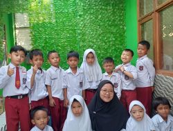 Krisis Pendidikan di Tengah Seremoni Hardiknas