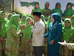 Pelantikan Pengurus Muslimat NU Kuningan: Bupati Tegaskan Sinergi Kuat Wujudkan Daerah Maju