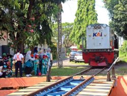 Daop 3 Cirebon Kenalkan Dunia Perkeretaapian Sejak Dini Melalui Kunjungan Edukatif