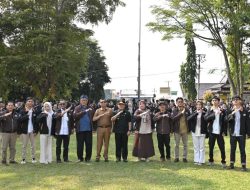 Jembatan Ilmu dan Masyarakat: Uniku Terjunkan Ribuan Mahasiswa Pengabdi ke Wilayah Lintas Daerah