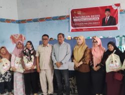 Hadir di Tengah Warga Cigadung, Rokhmat Ardiyan Janji Kawal Aspirasi dan Salurkan Bantuan Tepat Sasaran