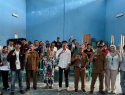 Mahasiswa KKN Kolaboratif Edukasi Pengelolaan Sampah di Desa Cirukem, Dorong Lingkungan Bersih dan Produktif