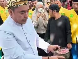 Gong Sekati Peninggalan Sunan Gunung Jati Kembali Dicuci di Keraton Kanoman Cirebon