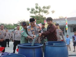 Kemarau Mencekam, Polres Kuningan Bersama PAM Tirta Kamuning Bantu Pasok Air Bersih ke Desa Pakembangan