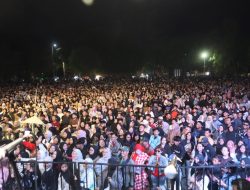 Ribuan Warga Padati Pandapa Paramarta, Hiburan Rakyat Spektakuler Buka Semarak Hari Jadi ke-528 Kuningan
