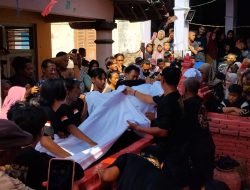 Peringati Maulid Nabi, Situs Balong Keramat Gelar Tradisi Pengangkatan Kayu Perbatang Pangeran Mancur Jaya