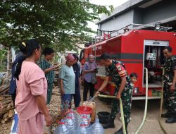 Kodim Kuningan Bantu 1.600 Warga Desa Sukajaya Penuhi Kebutuhan Air Bersih