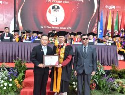 Dukung Pendidikan Inklusif, Bupati Kuningan Dianugrahi Penghargaan UPI Awards 2026