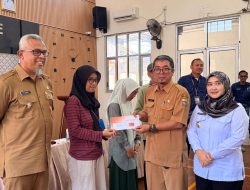 Pemkot Cirebon Salurkan Bantuan PKH dan Sembako, Dorong Keluarga Penerima Manfaat Lebih Berdaya