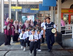 KAI Daop 3 Cirebon Ajak Siswa Siswi Kenali Dunia Perkeretaapian, Tumbuhkan Cinta Transportasi Publik Sejak Dini